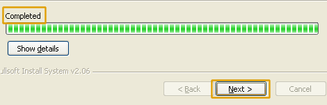 Barra di avanzamento dell'installazione; quando compare Completed, premere Next
